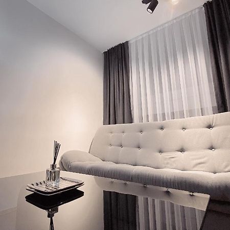 Diamond Apartment Prishtina 2 Pristina Kültér fotó