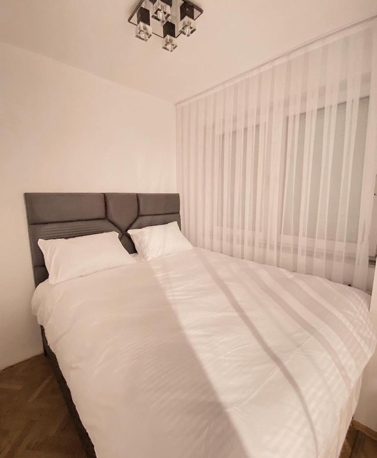 Diamond Apartment Prishtina 2 Pristina Kültér fotó